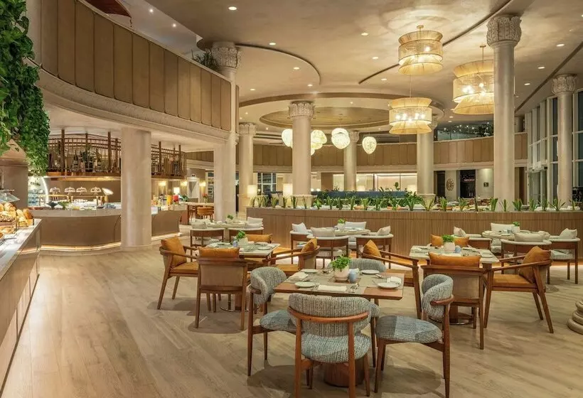 هتل Sheraton Jumeirah Beach Resort