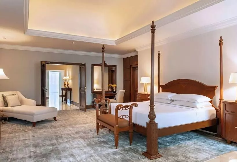 هتل Sheraton Jumeirah Beach Resort