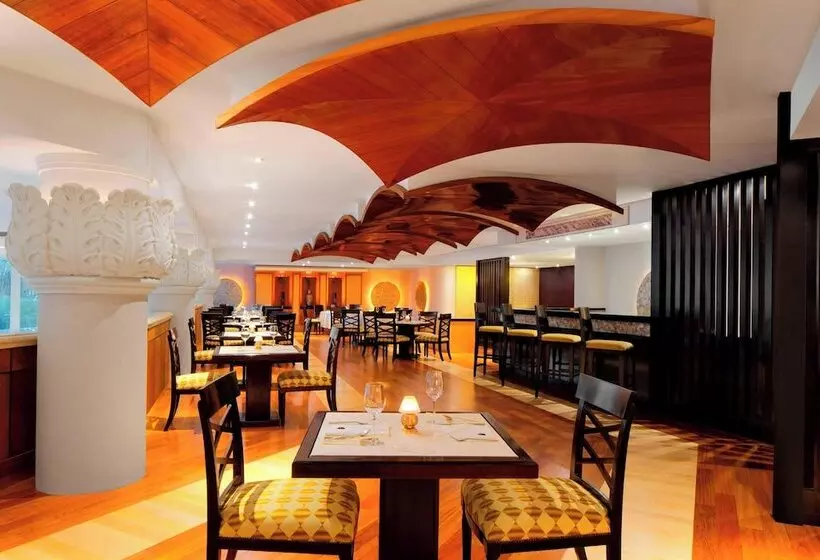 هتل Sheraton Jumeirah Beach Resort