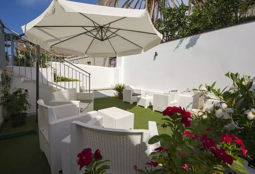 تختخواب و صبحانه Residenza Magnolia