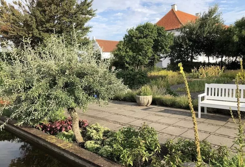 Hotelli Danhostel Vitskøl Kloster