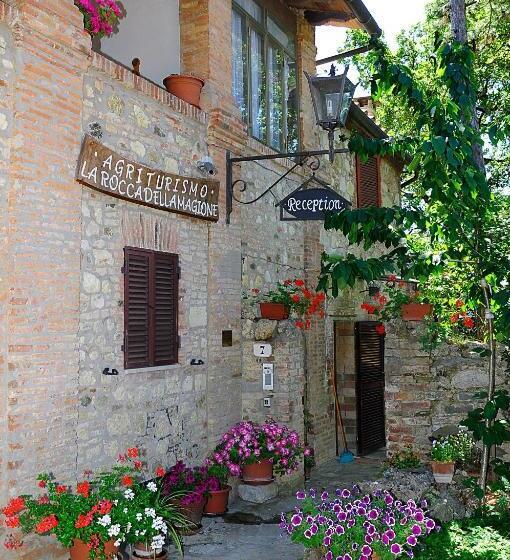 فندق ريفى La Rocca Della Magione