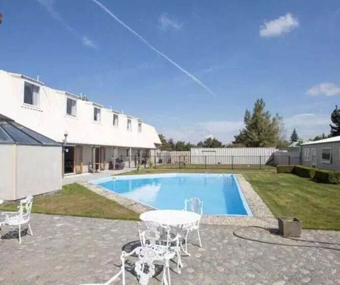 Hotelli Southern X Lodge