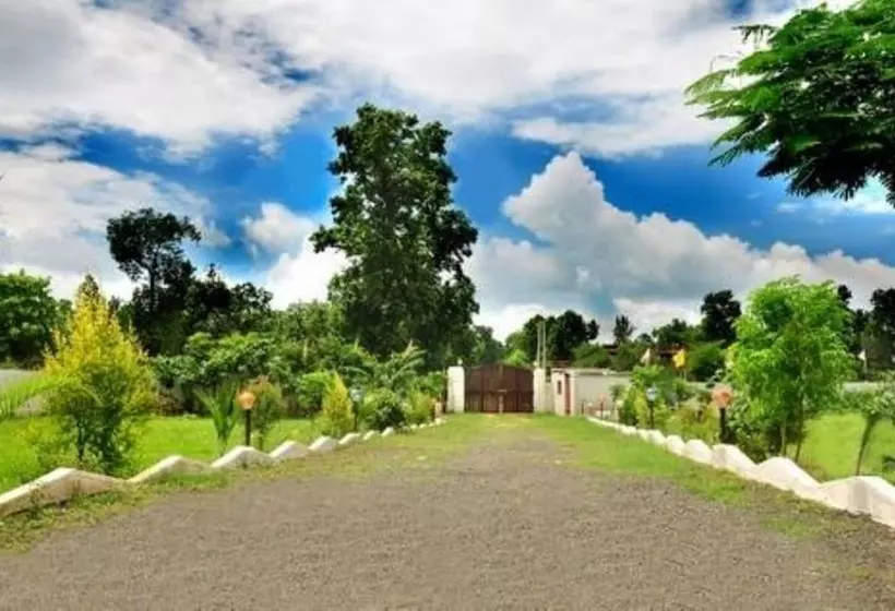 Hotelli The Sun Resort Bandhavgarh Mp