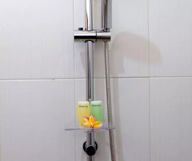 ペンション Tom S Inn Pecatu