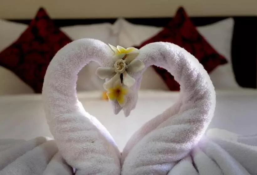 ペンション Tom S Inn Pecatu