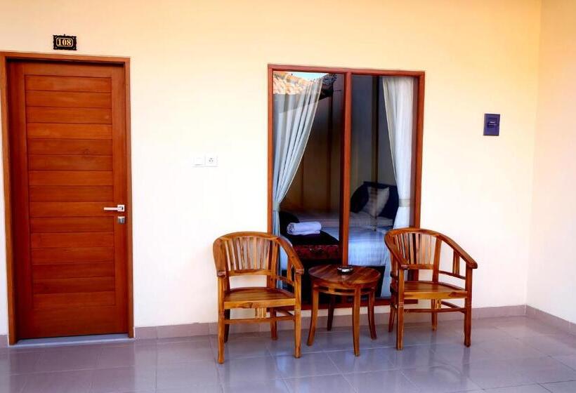 پانسیون Tom S Inn Pecatu