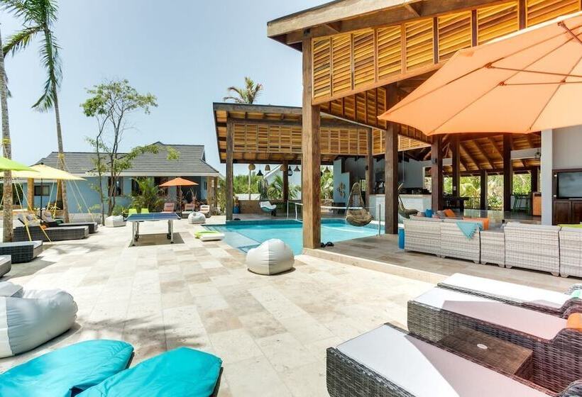 The Enclave  Private Island