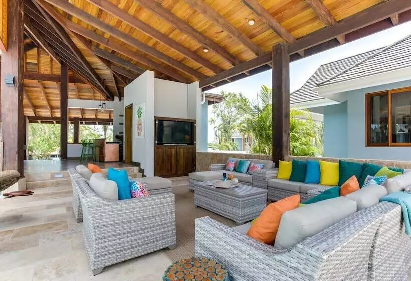 The Enclave  Private Island
