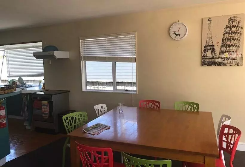 Almond House Hostel