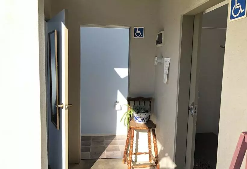 Almond House Hostel
