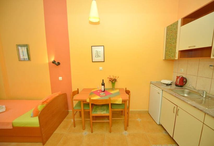 Apartments Boka Heart