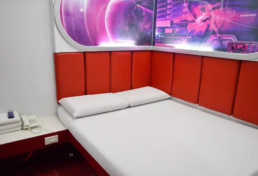 Astrotel Avenida