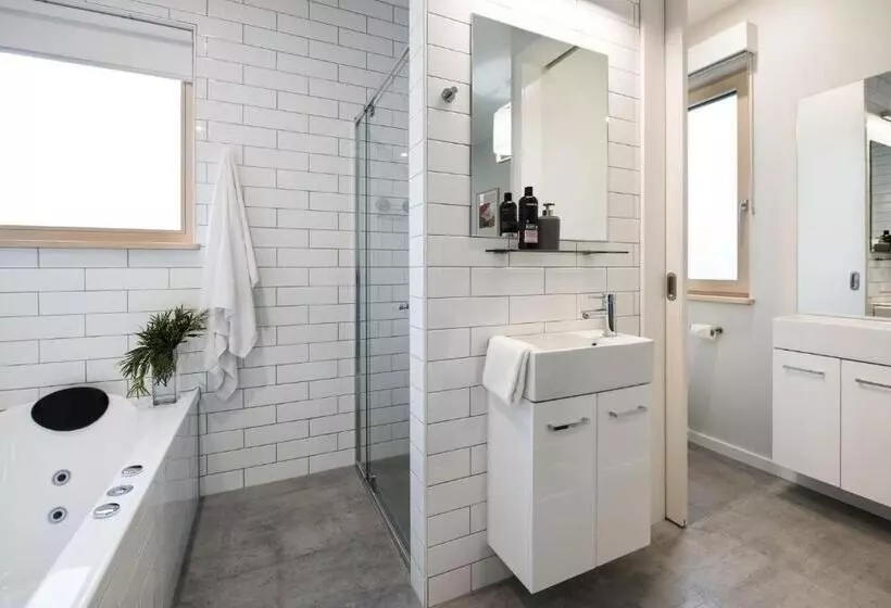 Green Retreat Passive House