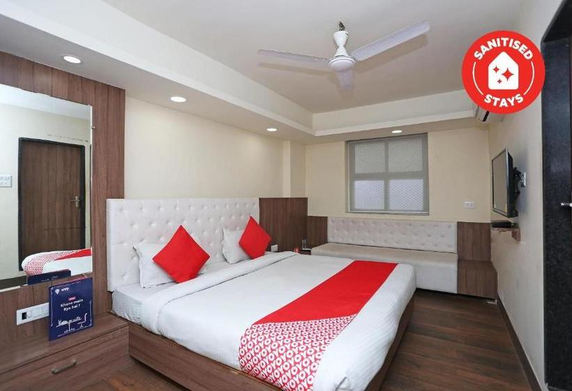 בית מלון כפרי Arya Palace