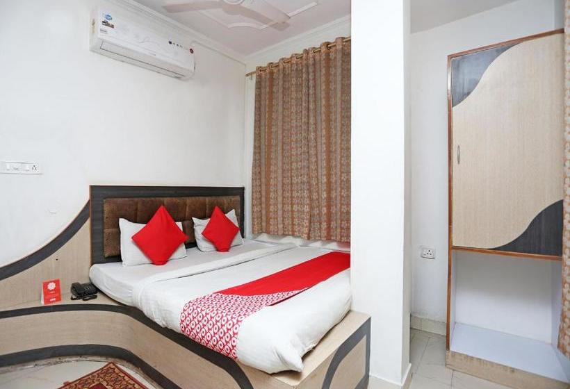 בית מלון כפרי Arya Palace