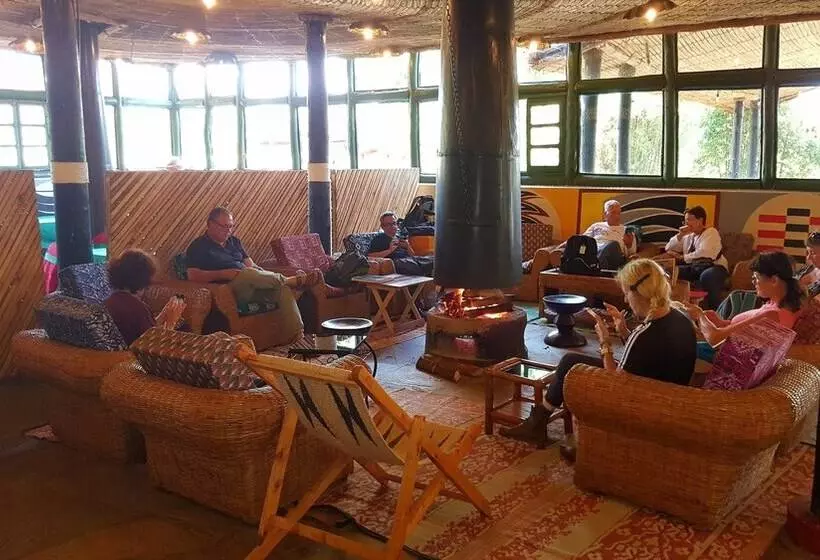 هتل Le Bambou Gorilla Lodge
