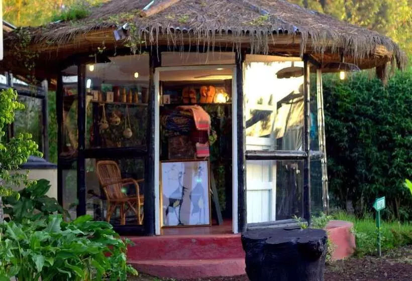 هتل Le Bambou Gorilla Lodge