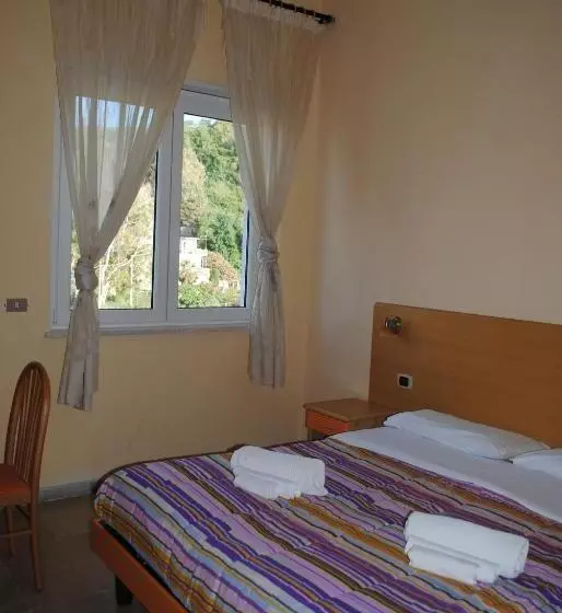 ホテル South Paradise