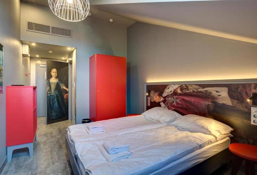 ホテル Holiday Inn St. Petersburg  Theatre Square