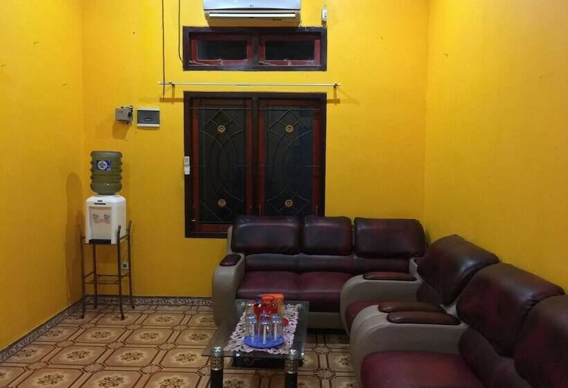 פנסיון Aini Homestay Ternate