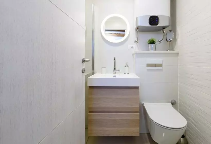 Majatalo Apartments & Rooms Tiramola   Old Town