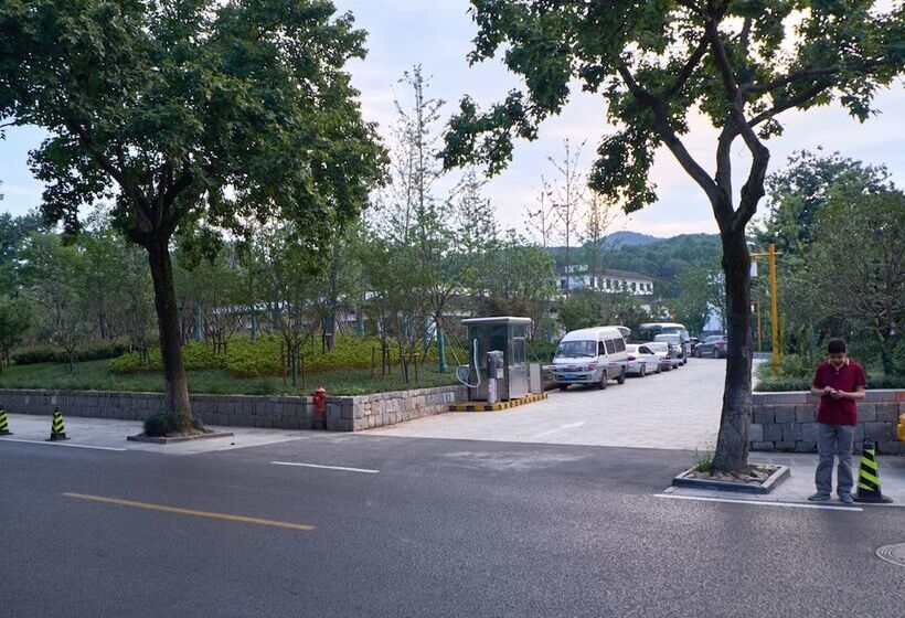 פנסיון Best Wishes West Lake Lnn