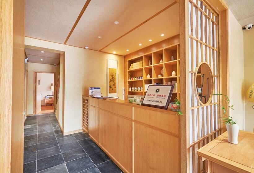 פנסיון Best Wishes West Lake Lnn