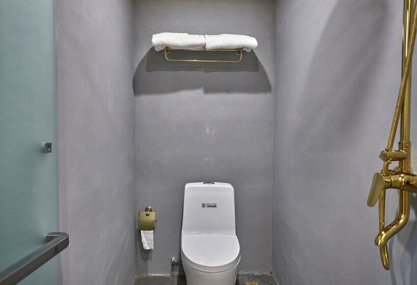 פנסיון Best Wishes West Lake Lnn