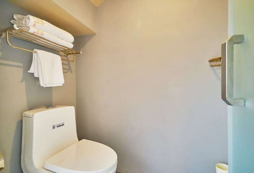 פנסיון Best Wishes West Lake Lnn