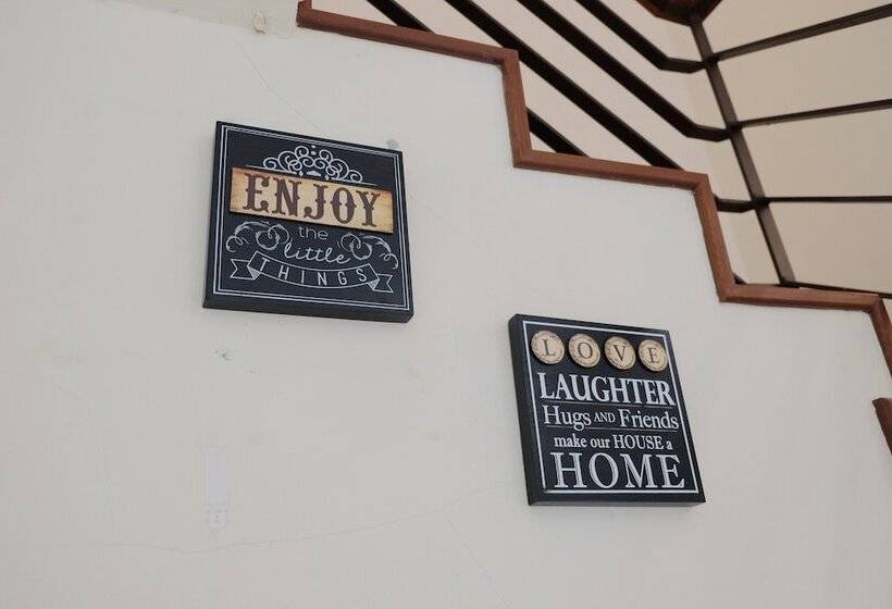 بنسيون Natol Villa  Sydney