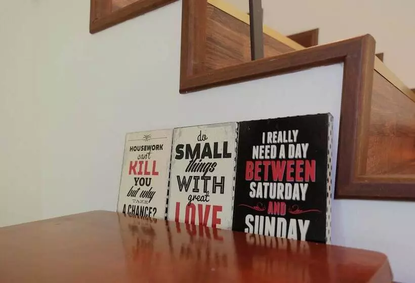 ペンション Natol Villa  Sydney