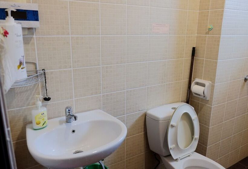 بنسيون Natol Villa  Sydney