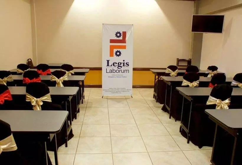 Aparthotel Las Brisas