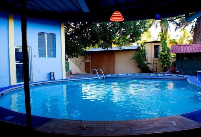 Aparthotel Las Brisas