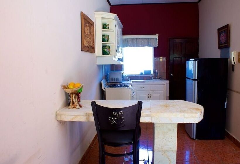 Aparthotel Las Brisas