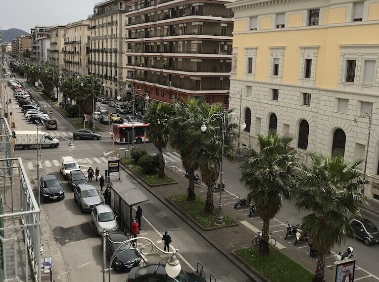 B&b Salerno Center