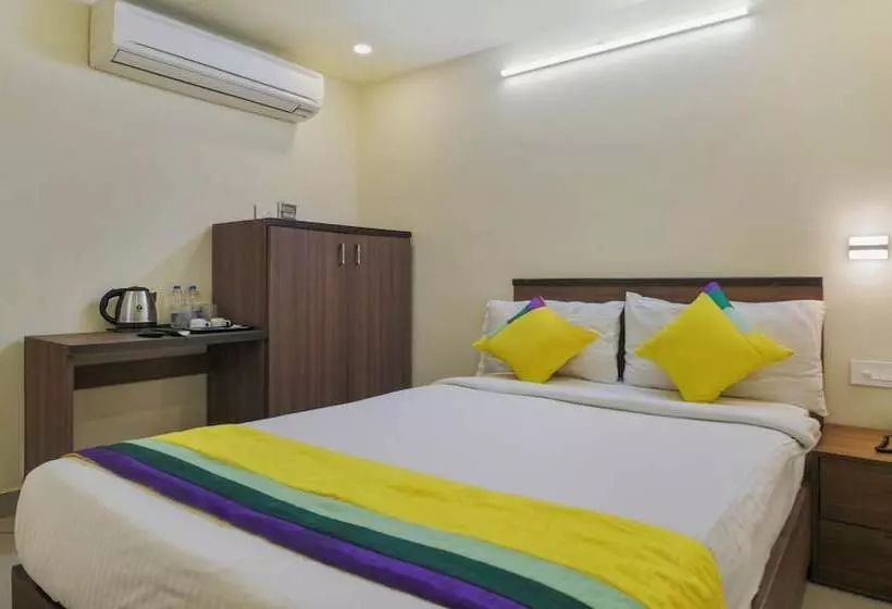 Itsy Hotels N Square