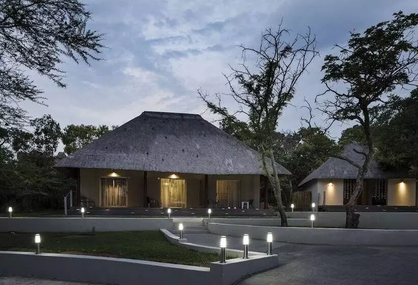 ホテル Monate Game Lodge