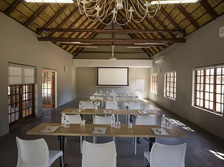 ホテル Monate Game Lodge