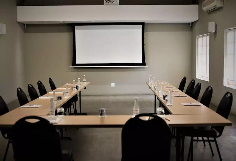 ホテル Monate Game Lodge