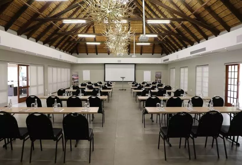 ホテル Monate Game Lodge