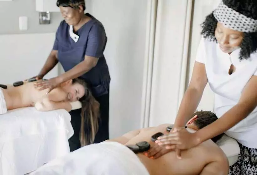 ホテル Monate Game Lodge