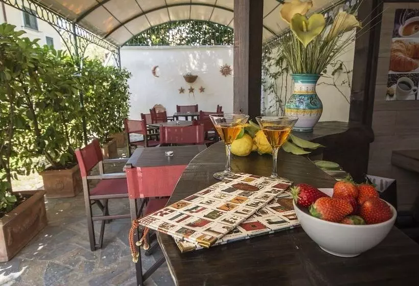 ホテル Residenza Turistica  Torre Delle Viole