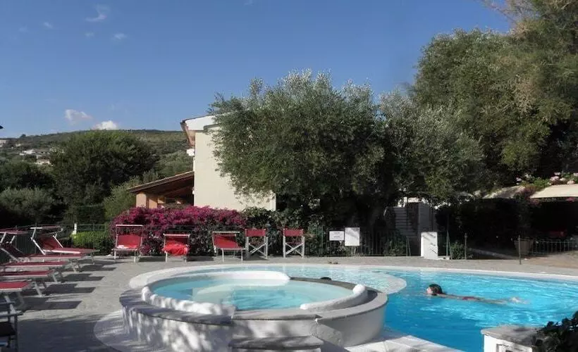 ホテル Residenza Turistica  Torre Delle Viole