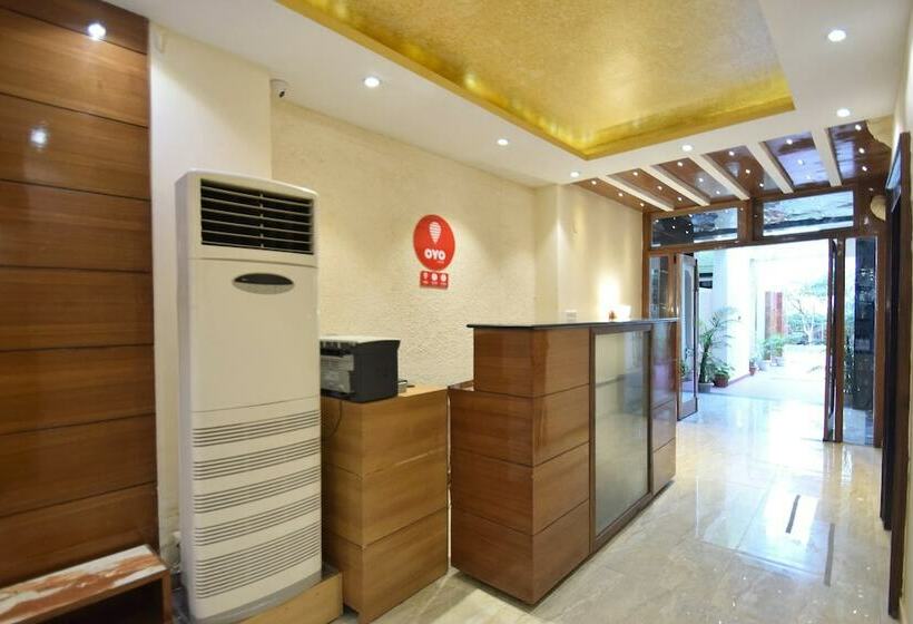 Capital O 11567 Hotel Shivalik Hills