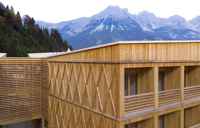 בית מלון כפרי Tirol Lodge