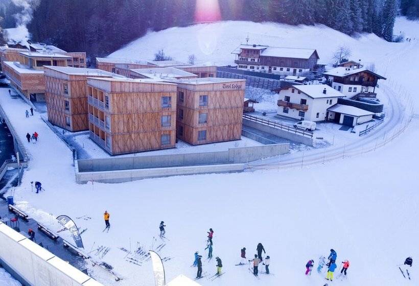 בית מלון כפרי Tirol Lodge