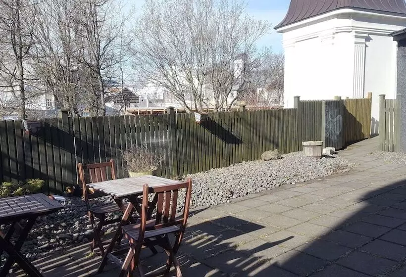 Pension Central Guesthouse Reykjavik