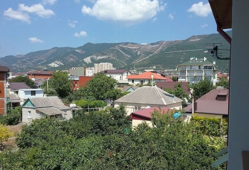 פנסיון Guest House Tatiana